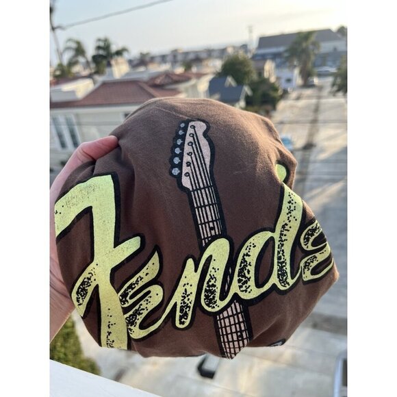 Daydreamer chocolate brown FENDER guitar graphic XS rocker western festival - Picture 3 of 10